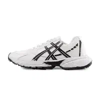 کفش ورزشی Asics