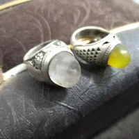 دو عدد انگشتر نقره|جواهرات|تربت‌حیدریه, منظر|دیوار