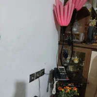 میز تلفن و چراغ خواب