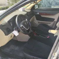 دنا پلاس دنده‌ای مدل ۹۷، سانروف دار و فول