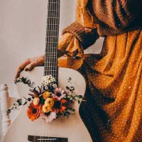 آموزش گیتار خصوصی مدرس خانم|خدمات آموزشی|رشت, پارک شهر|دیوار