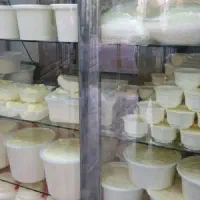 استخدام کارگر لبنیاتی