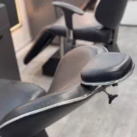 صندلی آرایشگاه|آرایشگاه و سالن‌های زیبایی|رشت, گلسار|دیوار