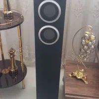 یه عدداسپیکر