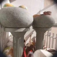 گلدان تزئینی بتنی طرح سنگ