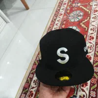 کلاه کپ|لباس|کرج, باغستان|دیوار