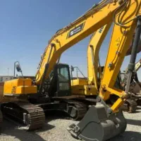 آماده همکاری بیل مکانیکی