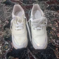 کتانی دخترانه سایز ۴۰  ۵۰۰ تومن