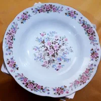 سرویس چینی پُرگل قدمتدار|ظروف سرو و پذیرایی|رشت, حاجی آباد|دیوار