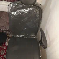 صندلی آرایشگری زنانه و یک صندلی کوپ|آرایشگاه و سالن‌های زیبایی|قرچک, پویینک|دیوار