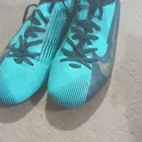 کفش فوتبالی|کیف، کفش، کمربند|قروه, |دیوار