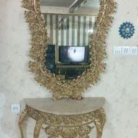 ۳ تیکه لوازم منزل طلایی  بوفه آینه ساعت تمیز مرتب