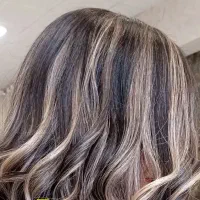 آموزش  حرفه‌ای ارایشگری باتخفیف۵۰٪