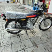موتور سیکلت ۲۰۰ پرواز