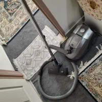 جارو برقی نیازمند تعمیر