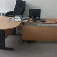 میز و صندلی اداری منشی در حد نو|مبلمان اداری|شیراز, کلاهدوز|دیوار