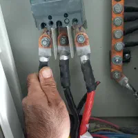 برقکار برقکشی ساختمان و خورده کاری برق نصب آیفون .