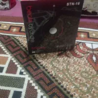 هدفون.|پخش‌کننده همراه|قم, چهل درخت‎|دیوار