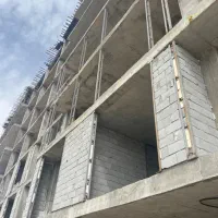 بنا دیوارچینی و کارگر