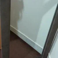 آینه با قاب مخملی|آینه|شاهینشهر, عطار|دیوار