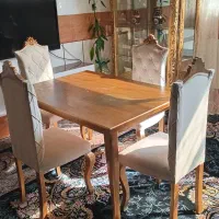 میزناهارخوری و ویترین