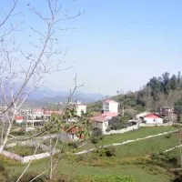 فروش آس ترین قطعه۵۰۰متری داری جواز ۲۰۰متری اطاقور