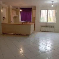 آپارتمان 87 متر/2 خواب/سند تک برگ