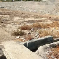 زمین-لم-آباد-خیابان-پرچم