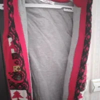 کاپشن و پالتو|لباس|اصفهان, قلعه طبره|دیوار