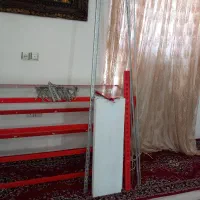ویترین یک ونیم متر باشیشه وقفسه ولوازم دیگه|بوفه، ویترین، کنسول|آزادشهر, |دیوار