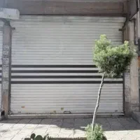 مغازه ۶۰ متری با ۱۵ متر زیر زمین در موقعیت پرتردد