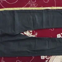 شلوارلی|لباس|قم, وادی السلام|دیوار