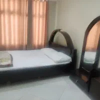 تخت دو نفره و تک نفره به همراه تشک و آینه کنسول