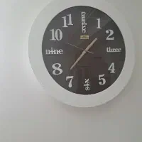 ساعت دیواری