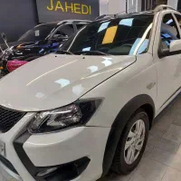 کوییک r سفید مشکی بدون رنگ تمیز