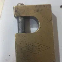 قفل زرگری برنزی|کلکسیون اشیاء عتیقه|تبریز, |دیوار