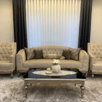 مبل ۸ نفره به همراه میز وسط و دوتا عسلی