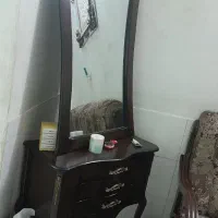 آیینه‌وکنسول