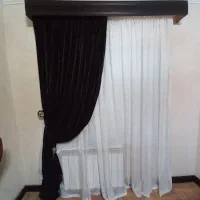 دو عدد پرده حریر به همراه کناره ی مخمل شاین دار