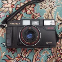 دوربین Yashica