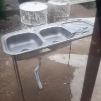 یک عدد آبچکان سینگ|آبچکان و نظمدهنده ظروف|شفت, |دیوار