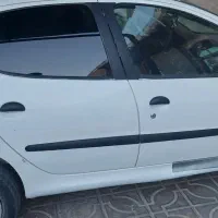 فروش یک دستگاه ۲۰۶ تیپ ۲ مدل ۸۲ رنگ سفید