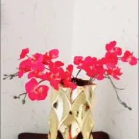 گل وگلدان مصنویی