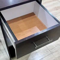 میز ناخنکار+شلف لاک ژل|آرایشگاه و سالنهای زیبایی|لنجان, |دیوار