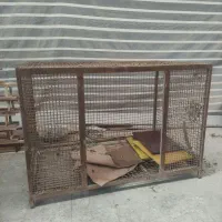 قفس سگ، مرغ