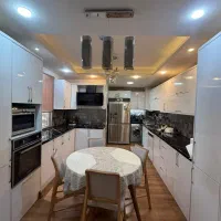 فروش سه خواب غرق در نور در گلسار