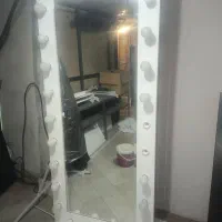 آینه قدی چراغ دار