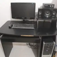 میز کامپیوتر