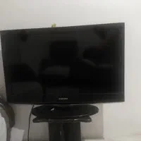 تلویزیون 32 هینچ قیمتش 10 ملیون با آیپد  5 معامله