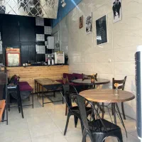 فروش میز و صندلی کافه|کافیشاپ و رستوران|فولادشهر, C8|دیوار